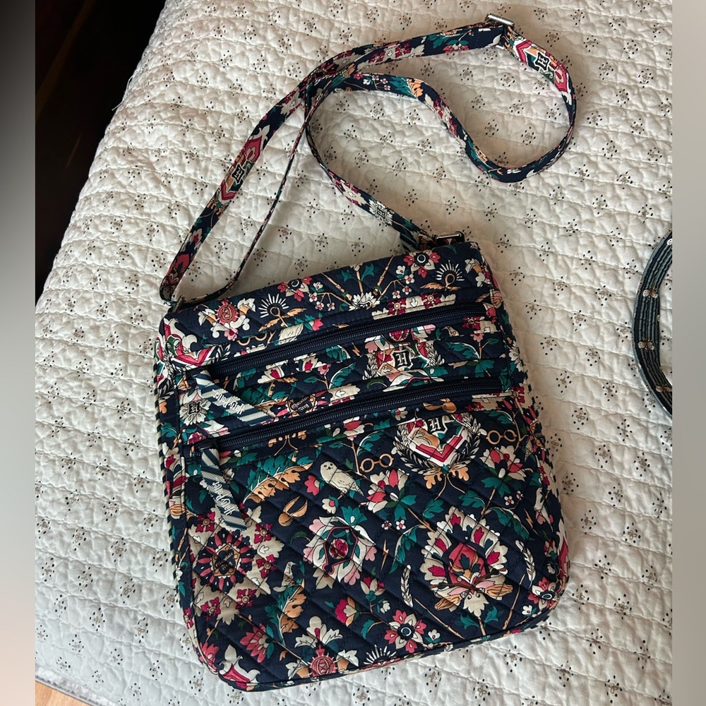 🆕 Vera Bradley Harry Potter™ Triple Zip Hipster Crossbody Home to Hogwarts NWT